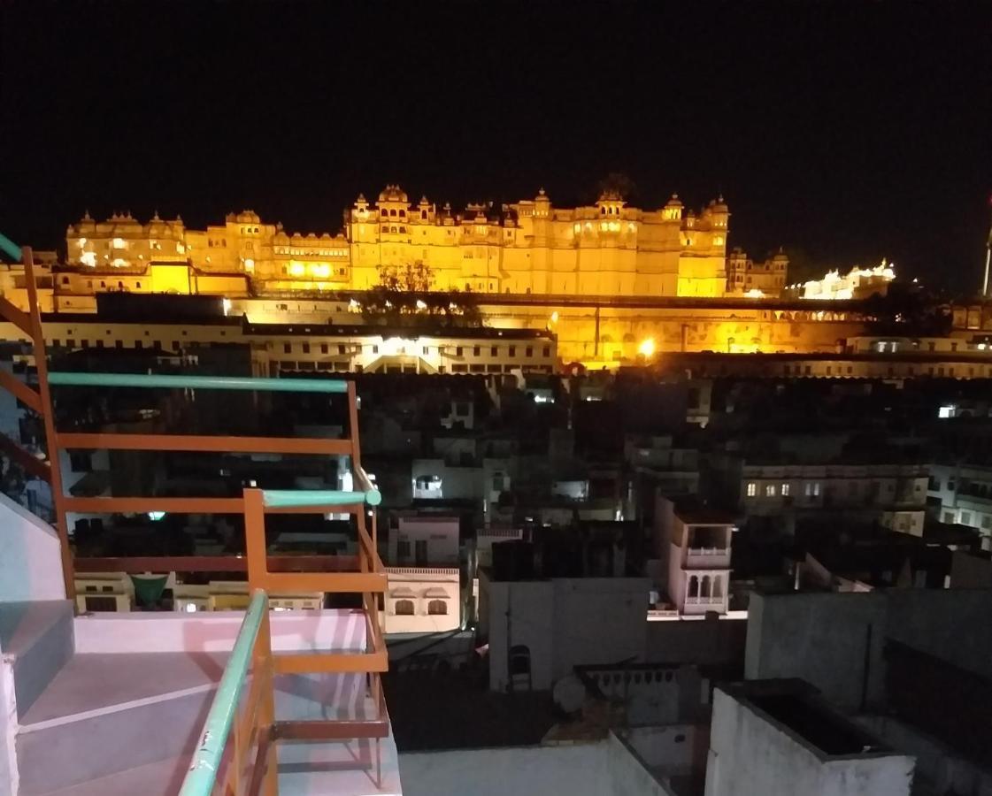 City And Palace View Guest House Udaipur Bagian luar foto